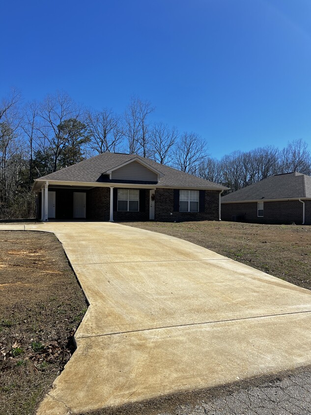 Foto principal - 1022 N Sherman Dr