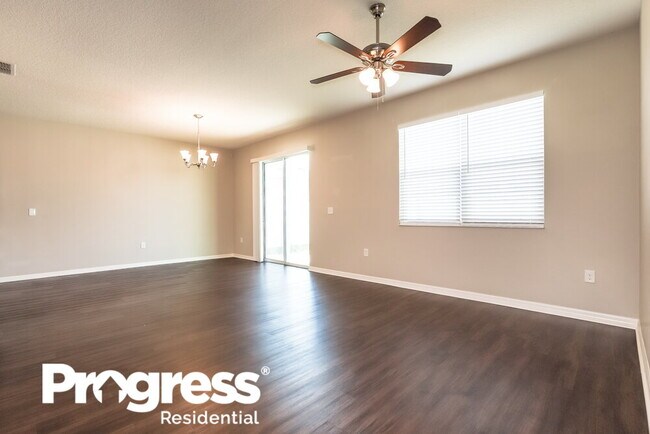 Foto del edificio - 11428 Tangle Branch Ln