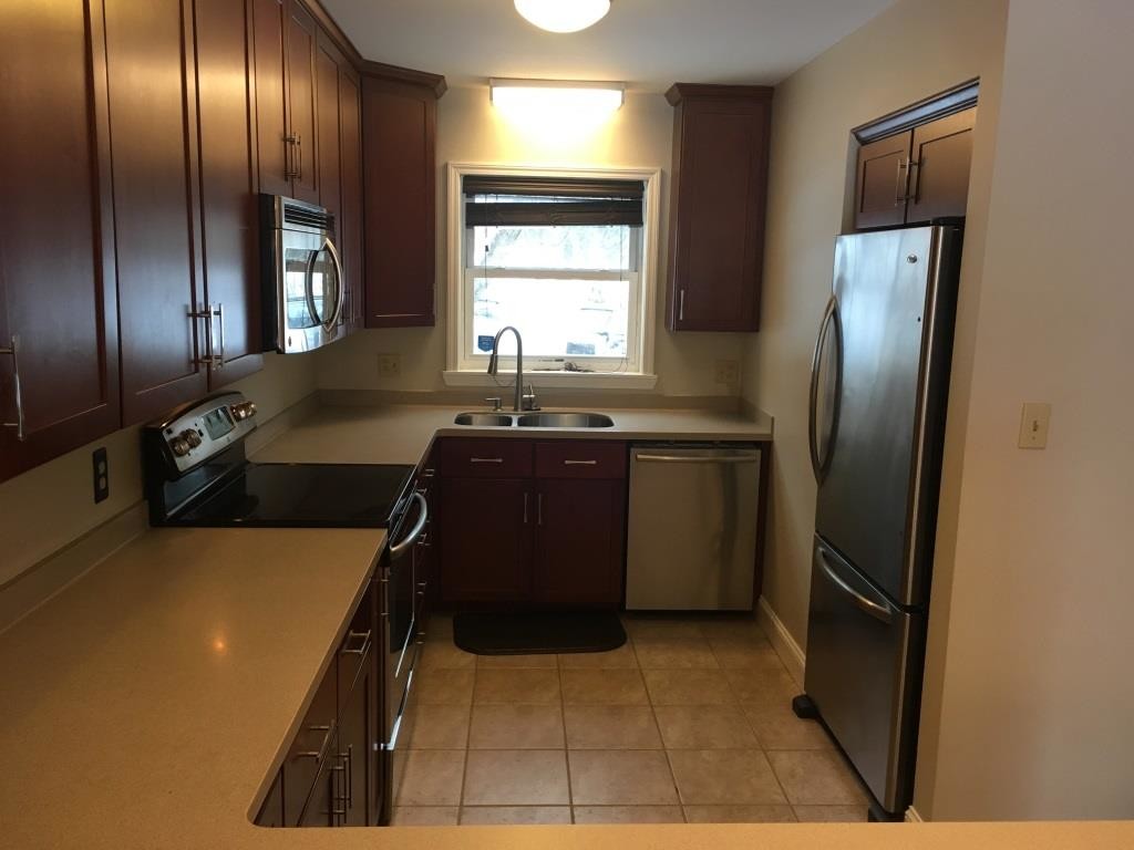 250 Husson Ave, Bangor, ME 04401 Condo for Rent in Bangor, ME