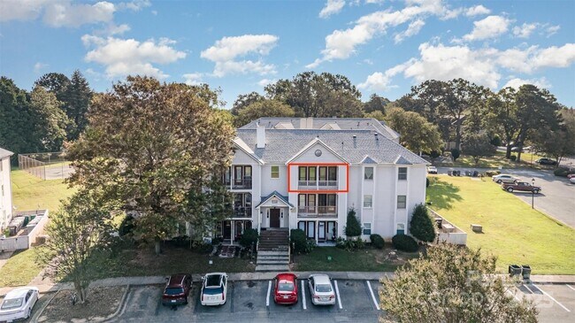 Foto del edificio - 6165 Meadow Rose Ln