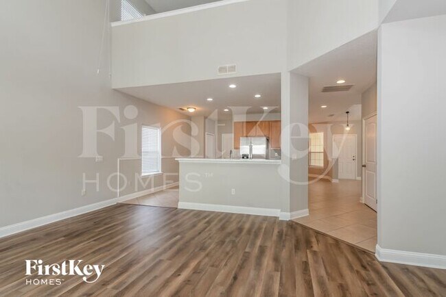 Building Photo - 1340 Woodlawn Dr