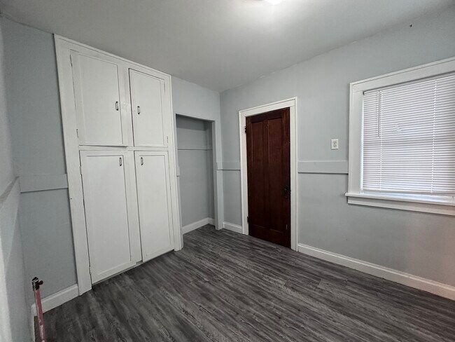 Foto del edificio - 1309 Grant-