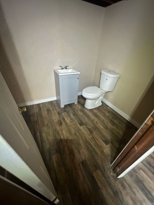 Foto del edificio - 2 Bed 1.5 Bath Home For Rent - FIRST MONTH FREE With 13 Month Lease