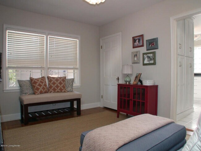 Foto del edificio - 4210 Briarwood Rd