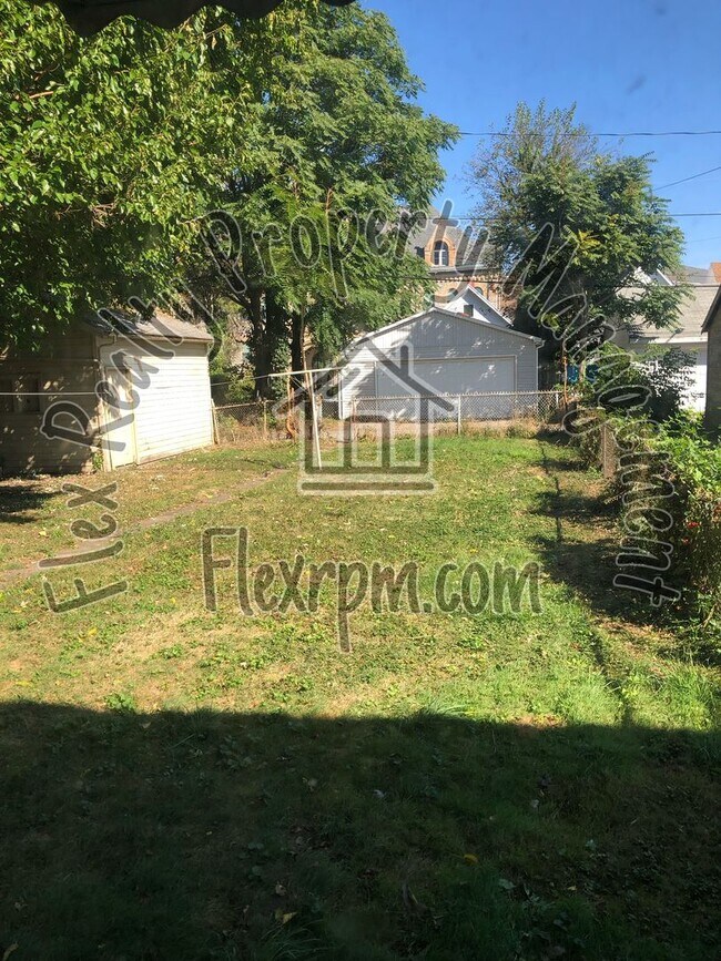 Foto del edificio - ***HALF OFF 1ST MONTH RENT***