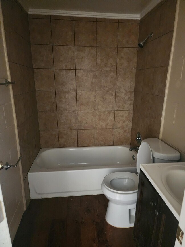 Foto del edificio - 113 Shelby Ln