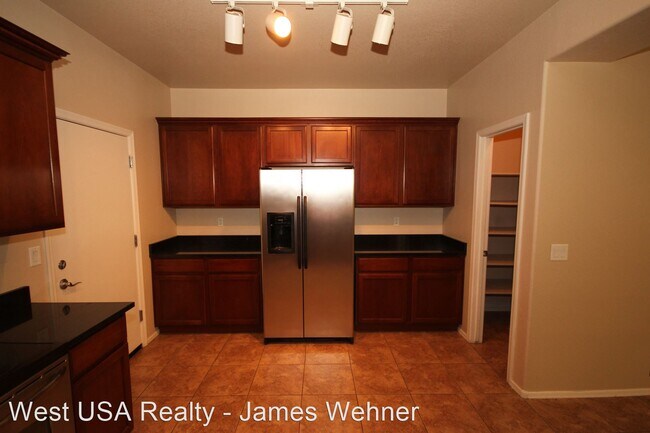 Building Photo - 3 br, 2.5 bath House - 4373 E. Selena Drive