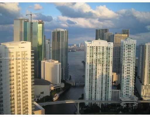 Foto del edificio - 90 SW 3rd St
