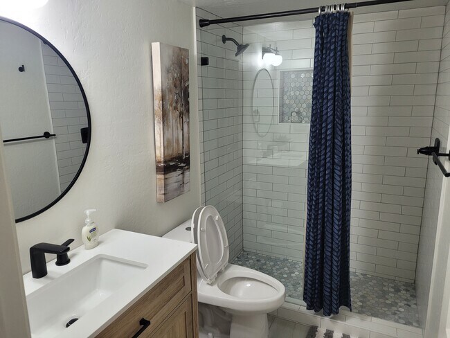 Foto del edificio - 14145 N 92nd St