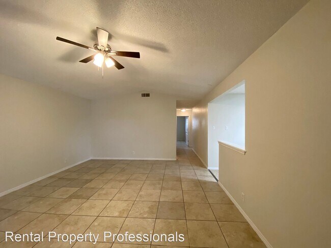 Foto del edificio - 3 br, 1.5 bath House - 6838 Betty Levy
