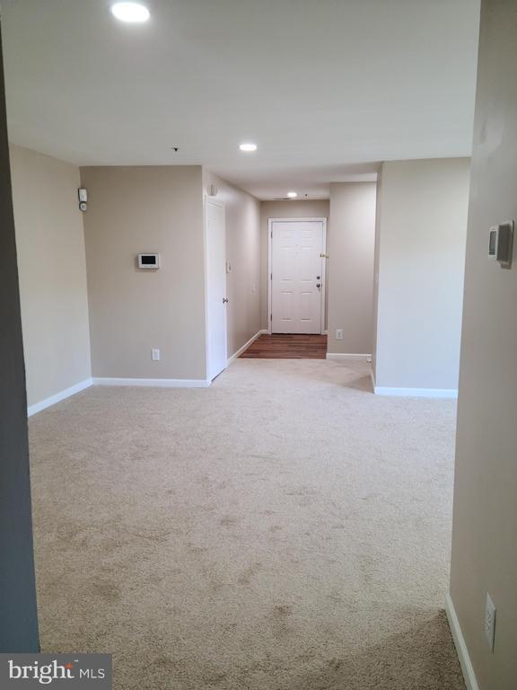 Foto del edificio - 1072 Spring Valley Ct