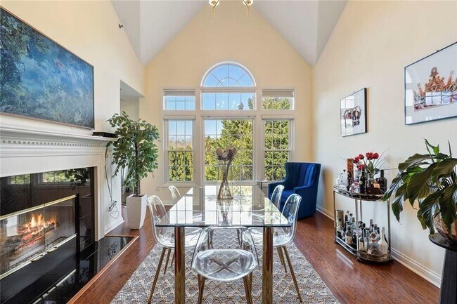 Building Photo - 3636 Habersham Rd NW