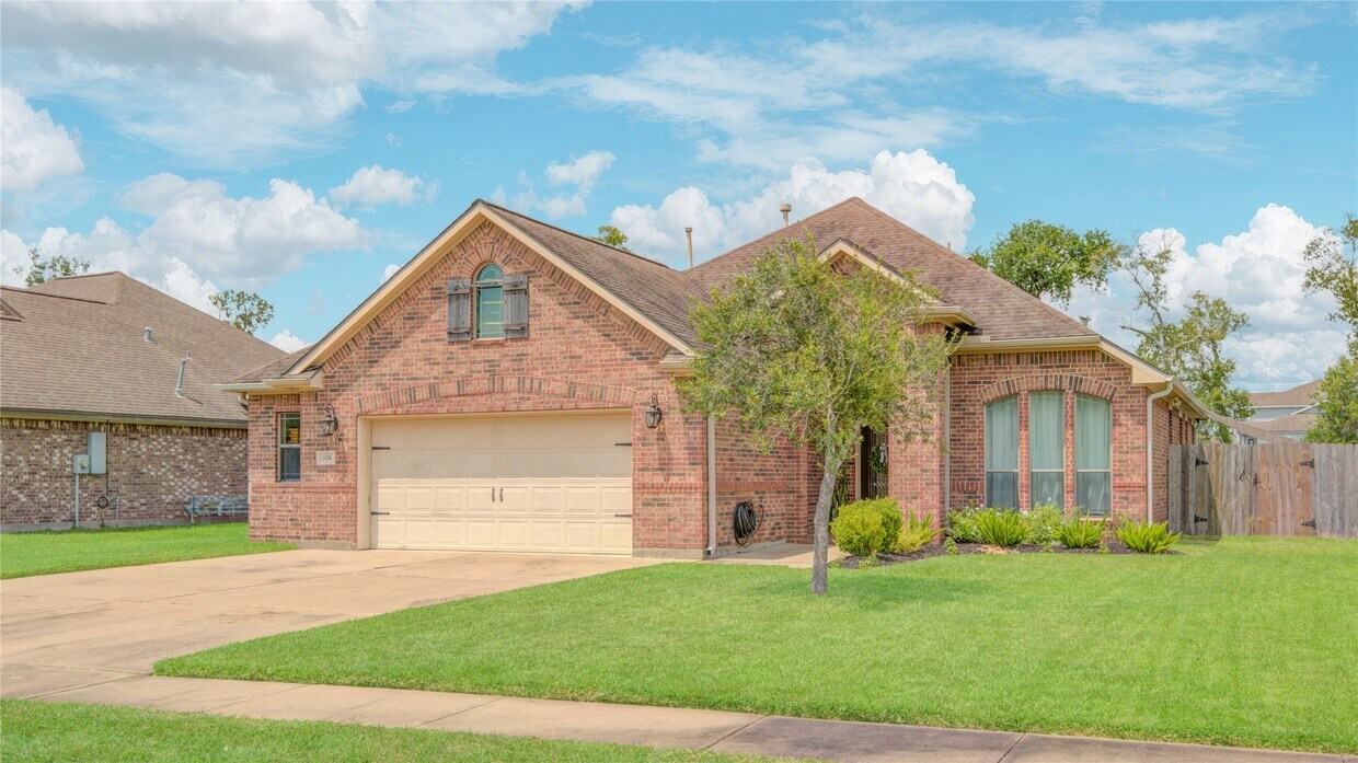 Primary Photo - 104 Baileys Ct