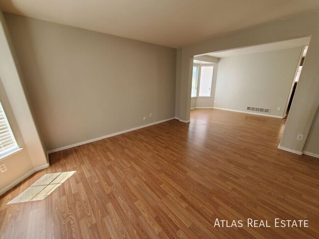 Building Photo - 4188 Ascendant Dr