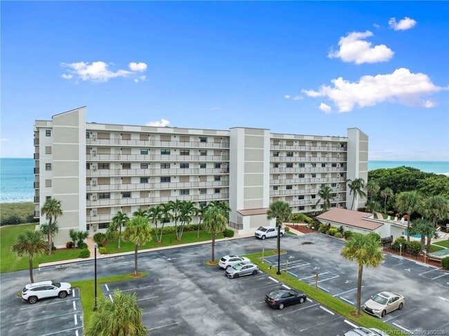Building Photo - 10310 S Ocean Dr