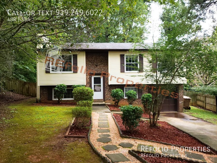 Great Location! 4 BD 3 BA Home w/ Split Fo... House Rental in Cary