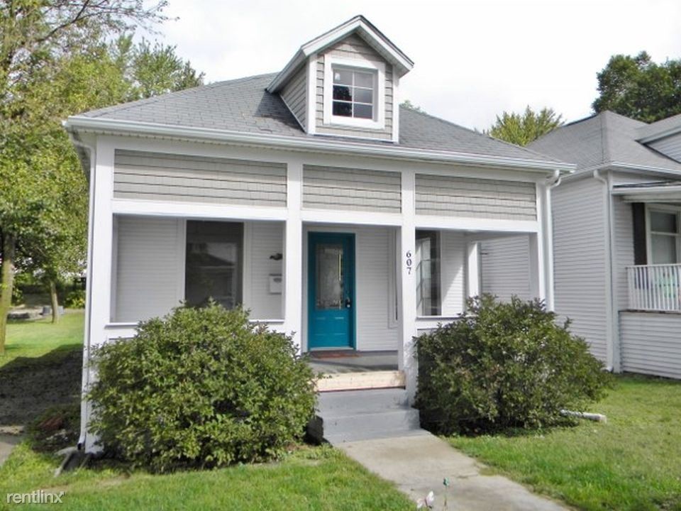 Primary Photo - 607 E Main St