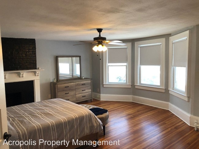 Building Photo - 6 br, 4 bath House - 209 N Orchard Rd