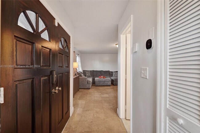Foto del edificio - 3141 SW 27th Terrace