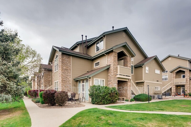 Primary Photo - 2800 W Centennial Dr