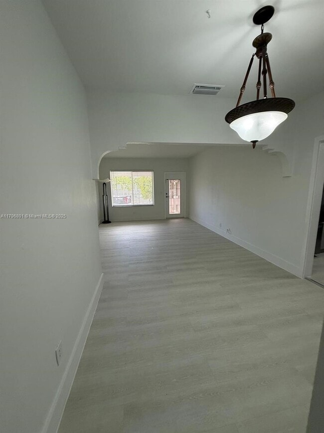 Foto del edificio - 2895 SW 32nd Ct