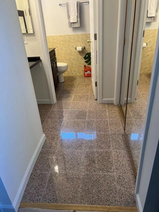 Foto del edificio - 448 Av. del Roble