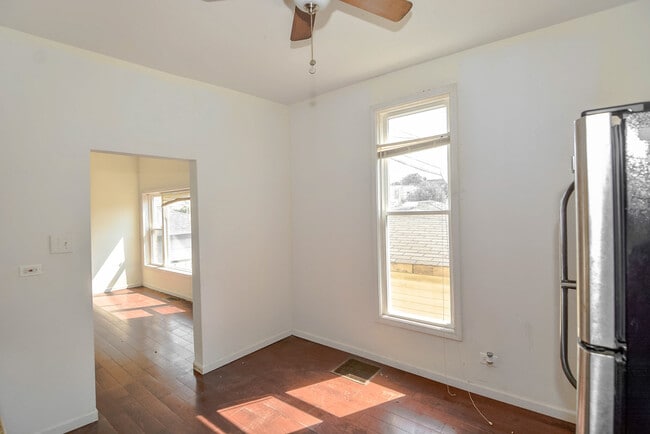Building Photo - 3426 W McLean Ave
