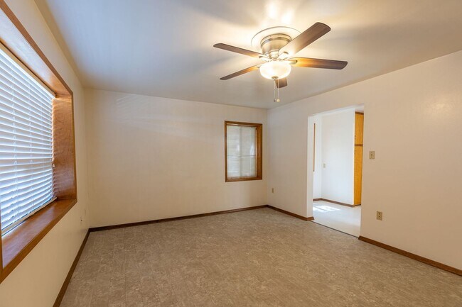 Foto del edificio - 611 3rd St