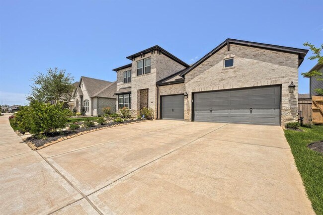 Foto del edificio - 10011 Golden Woods Dr