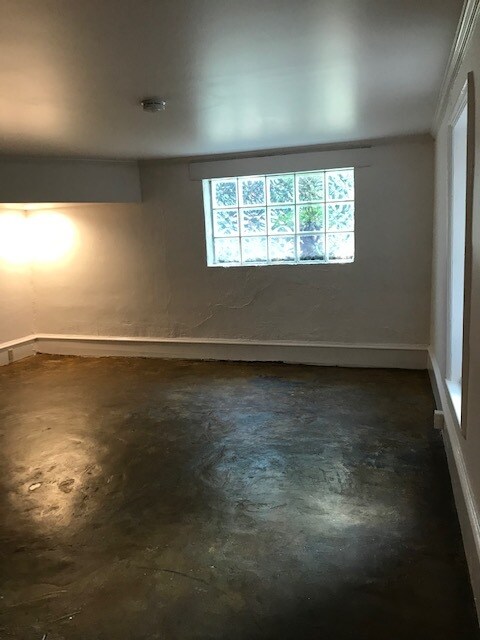 Living Room - 87 Druid Cir NE