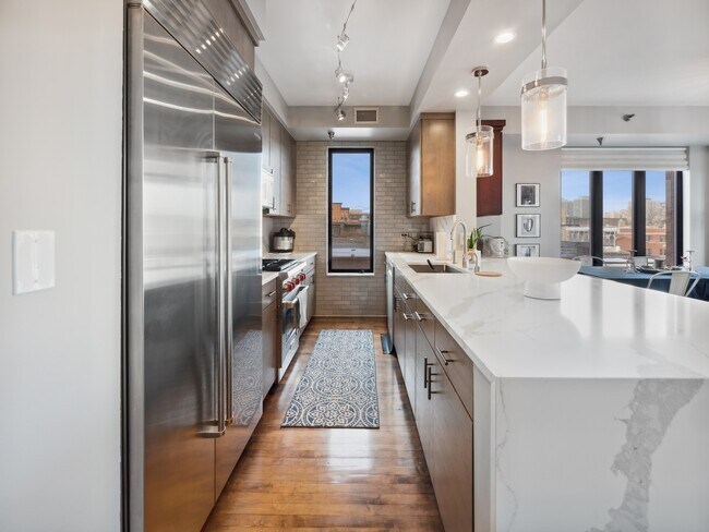 Foto del edificio - 3232 N Halsted St