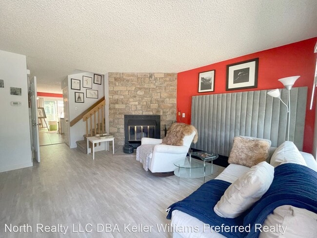 Building Photo - 2 br, 2.5 bath House - 1284 Milo Circle #B