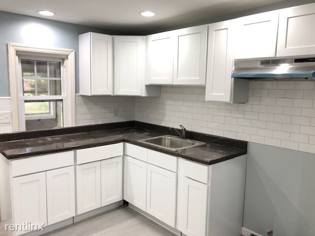 4 br, 1.5 bath - 30 Arcadia Ave - 4 br, 1.5 bath  - 30 Arcadia Ave