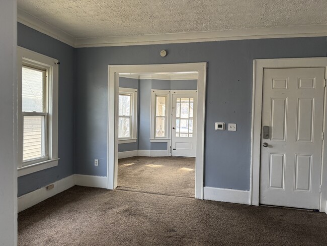 Foto del edificio - 386 Ridgeway Ave