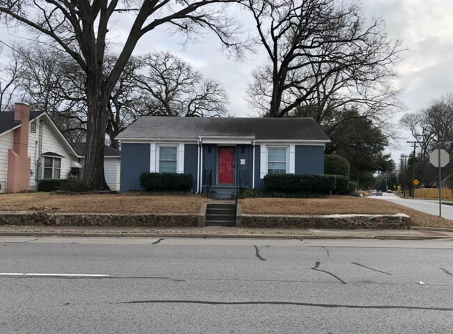 Front view - 532 W 5th St