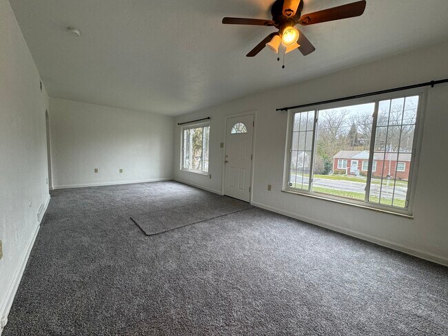 Foto del edificio - 110 Southvue Ct