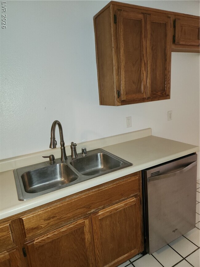 Foto del edificio - 7048 Picaroon Ln