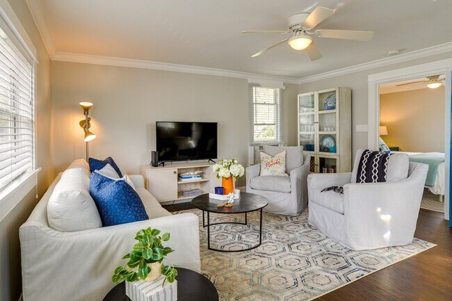 Foto del edificio - 202 10th Ave NE