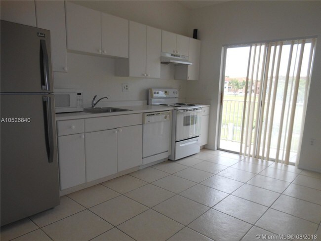 Foto del edificio - 6922 NW 179th St