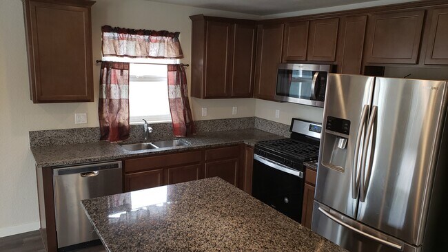 Foto del edificio - 3485 E Garden St