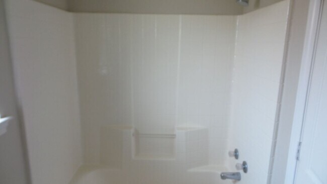 Building Photo - 1305 Remington Ct