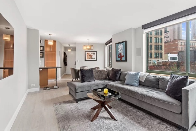 Primary Photo - 295 Greenwich St