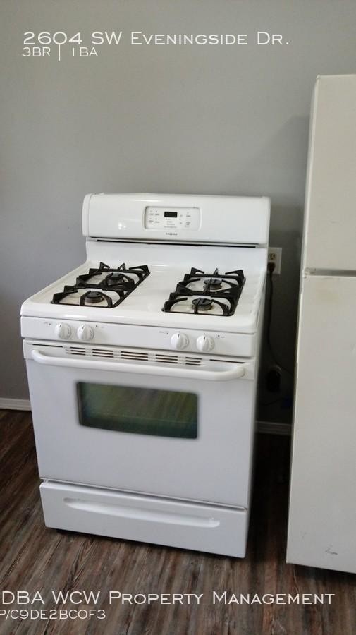 Foto del edificio - 3 bedroom in Topeka KS 66614
