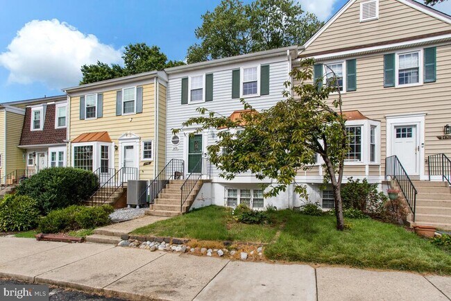 Building Photo - 1478 Lowell Ct