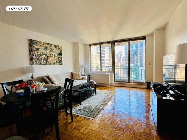 Foto del edificio - 145 E 48th St