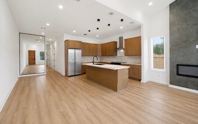 Foto del edificio - 8203 Calhoun Rd