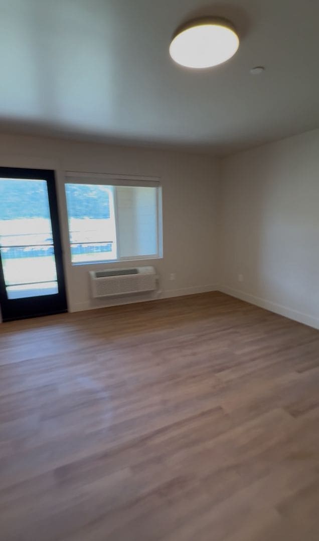 Building Photo - 2 bed 2 bath apartment (FIRST MONTH RENT F...