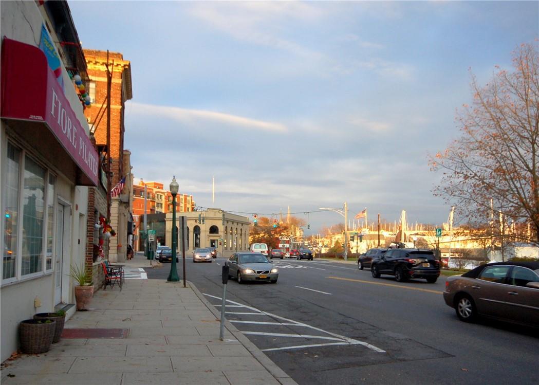 Foto principal - 132 W Boston Post Rd
