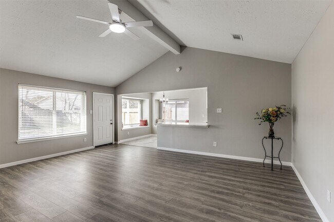 Foto del edificio - 13979 Clark Towne Ln