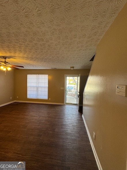 Building Photo - 5869 Strathmoor Manor Cir